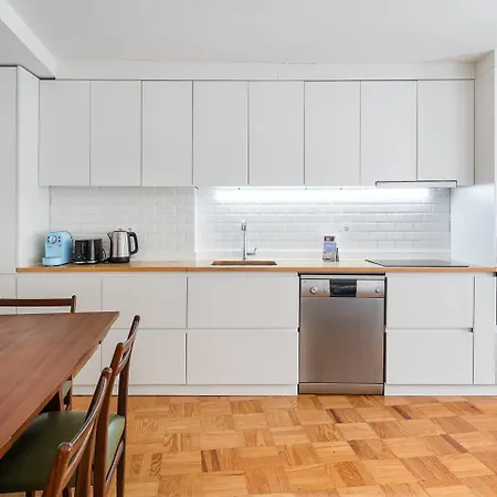 Guestready - Retreat With Stunning Cityscape